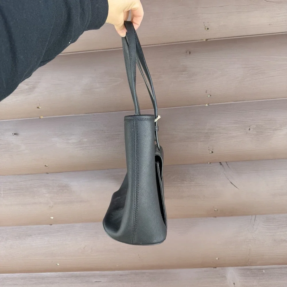 Michael Kors it black